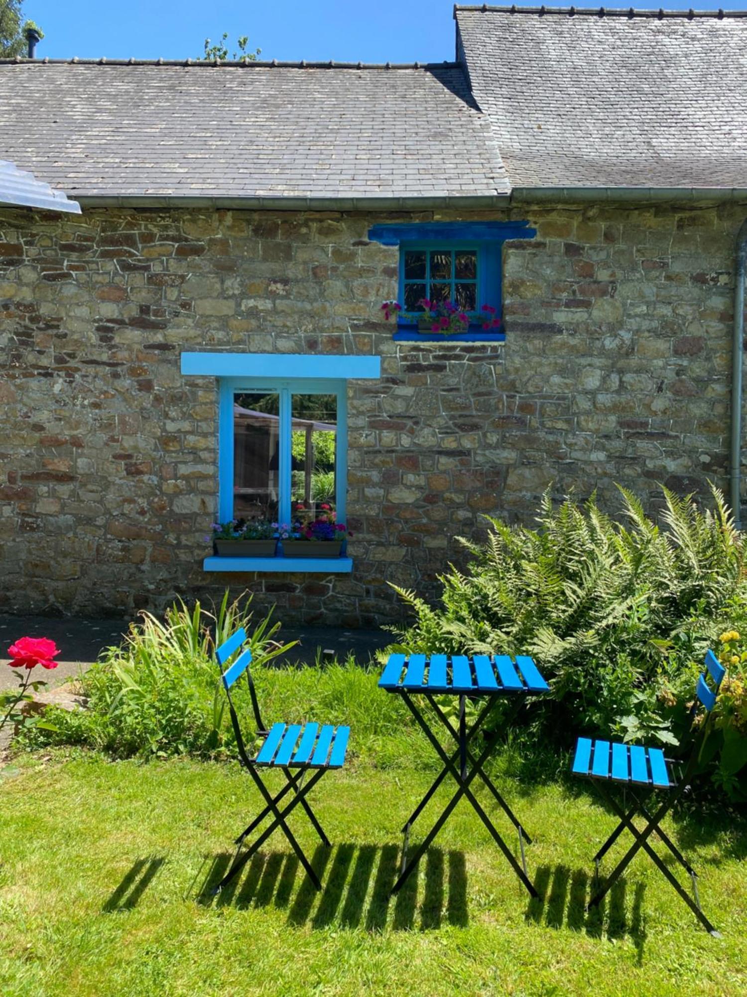 L'Hotie De Broceliande, Au Coeur Des Sites Naturels Et Legendaires Paimpont Ngoại thất bức ảnh